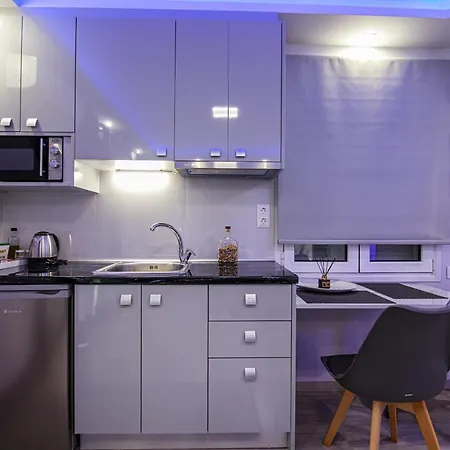 Helena's * Βόλος